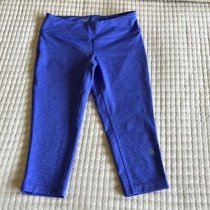 Exercise Leggings - size S - purple - capri length - excellent used condition